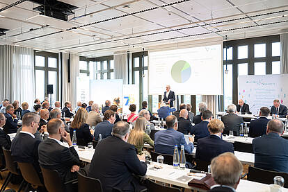 Mitgliederversammlung 2024 im BayWa Business Center in München Mitgliederversammlung 2024 im BayWa Business Center in München