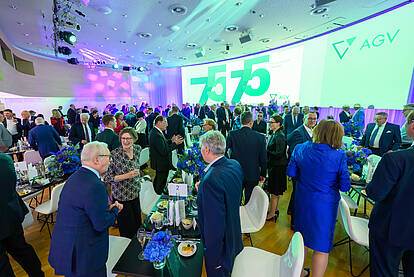 Mitgliederversammlung Mitgliederversammlung 75 Jahre